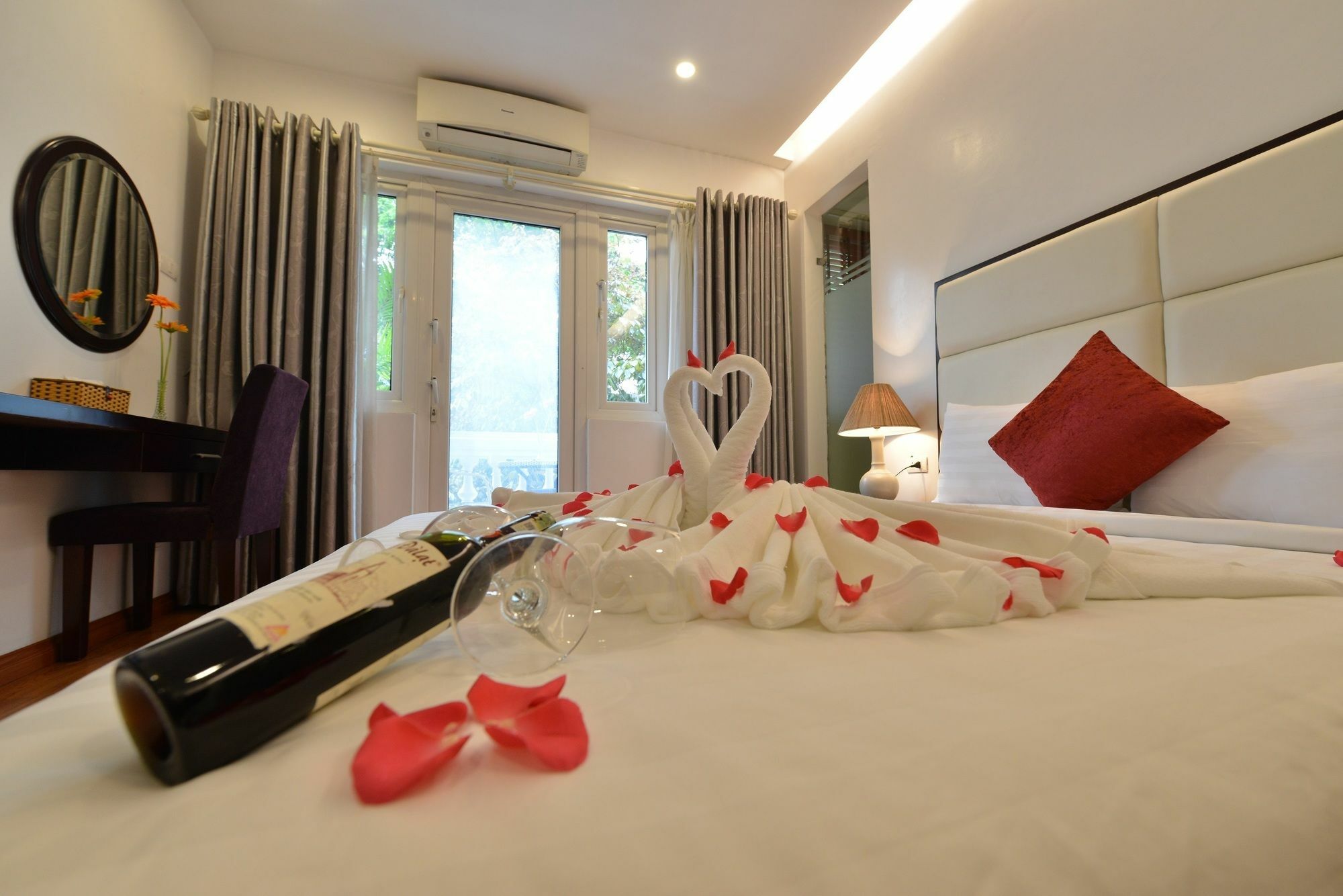 Hanoi Amorita Boutique Hotel & Travel Екстериор снимка